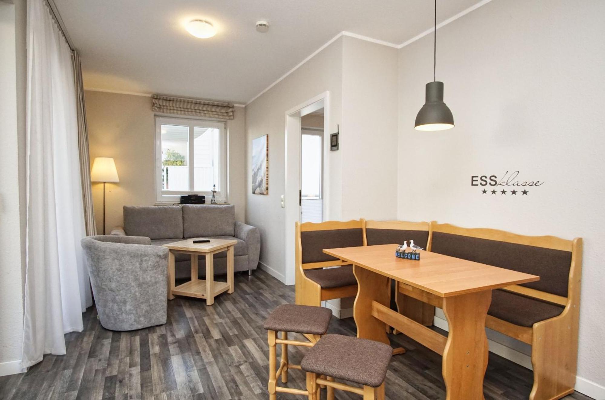 Zentrale Fewo Mit Balkon, Gratis Nutzung Vom Ahoi Erlebnisbad Und Sauna In Sellin - Villa Buskam Fewo 27 Гёрен Экстерьер фото