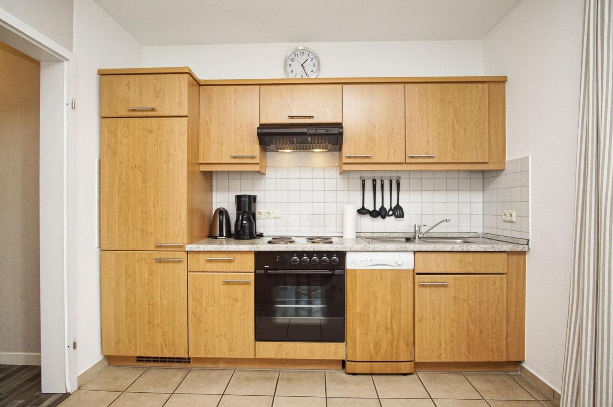 Zentrale Fewo Mit Balkon, Gratis Nutzung Vom Ahoi Erlebnisbad Und Sauna In Sellin - Villa Buskam Fewo 27 Гёрен Экстерьер фото